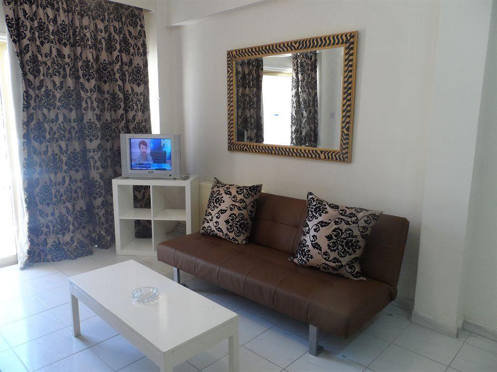 Geotanya Apartments Limassol Luaran gambar