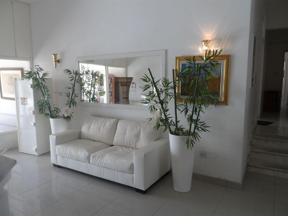 Geotanya Apartments Limassol Luaran gambar