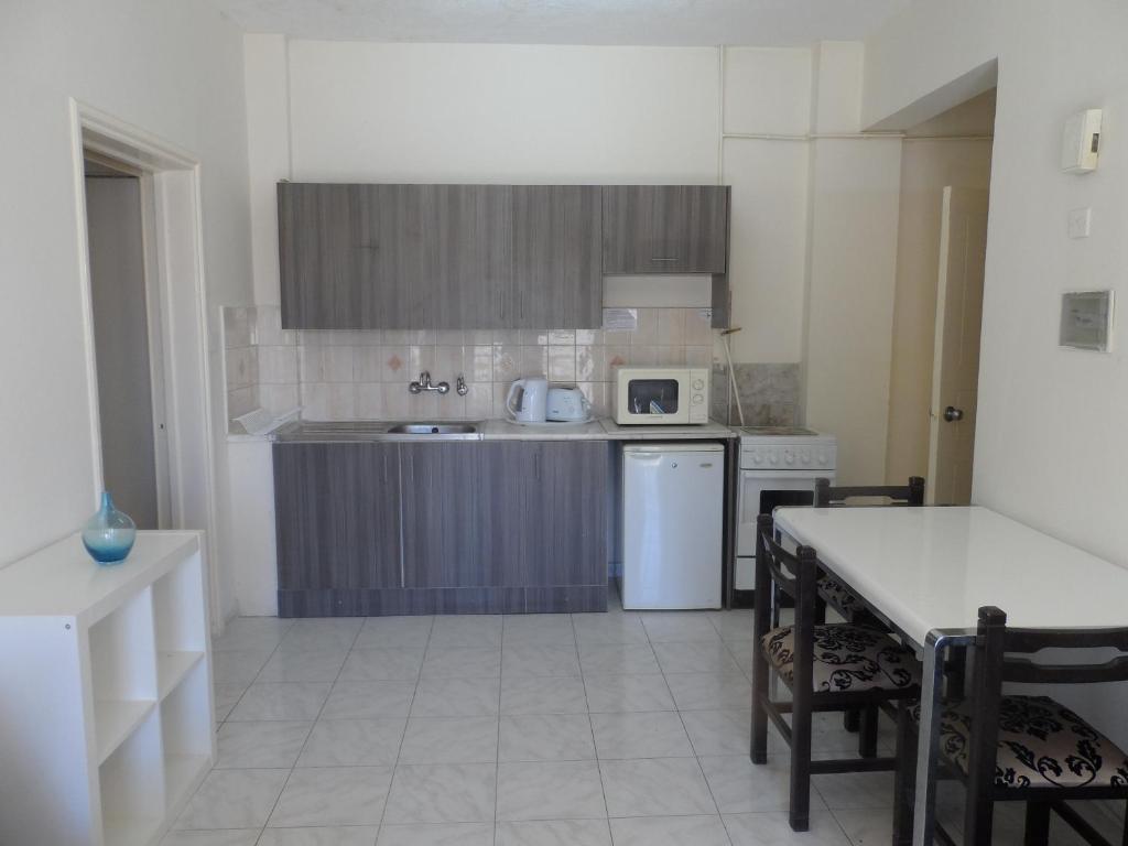 Geotanya Apartments Limassol Luaran gambar